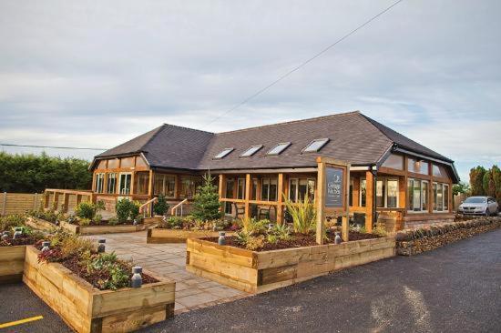 Chic 2 Bed Peak District Cottage Barn Near Alton Towers, Polar Bears, Chatsworth House Лік Екстер'єр фото